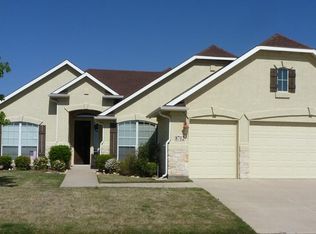 8712 Gardenia Dr, Denton, TX 76207