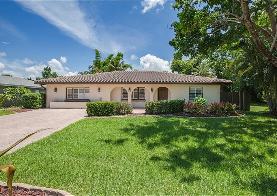 1st image of 799 Sunset Vista Dr