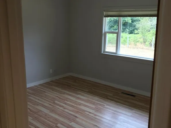 9918 SW 206th Ct, Vashon, WA 98070