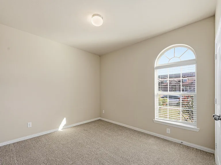 717 Jennie Marie Cir — Photo 18