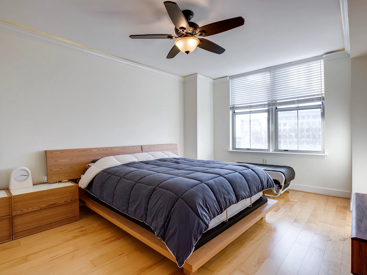 2 bed, 1161 sqft, $2,950 — Photo 2