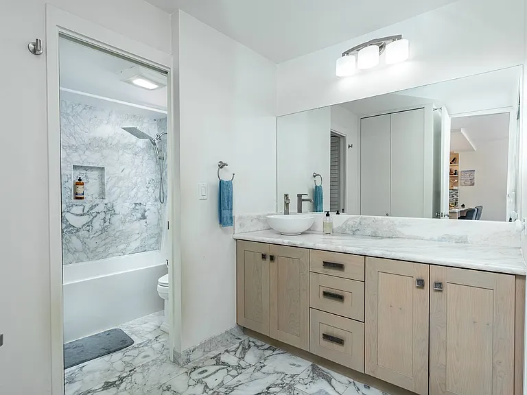 400 Hobron Ln #2705 — Photo 9