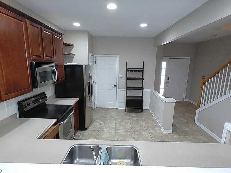 11225 Campfield Cir — Photo 9