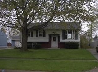 2240 Eastlawn St, Lorain, OH 44052