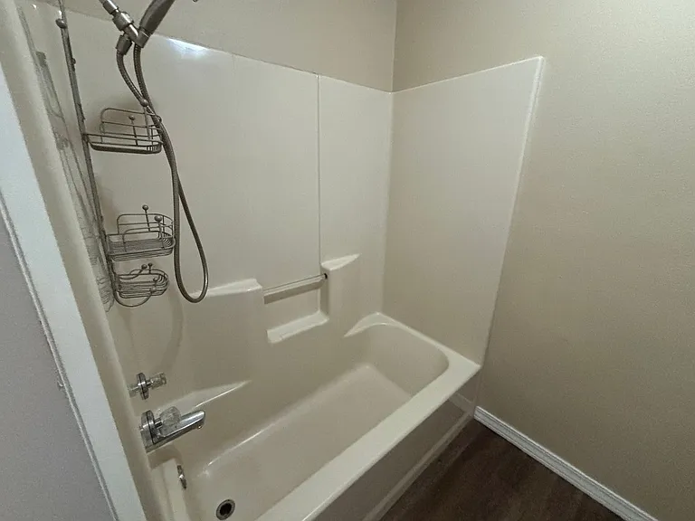 218 E Williamson Way #1-4 — Photo 5