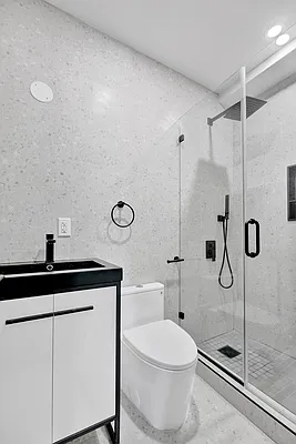 Rented by GROOME REALTY LLC | media 18