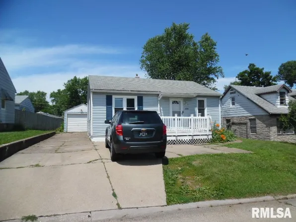 1444 Prospect Ave, Clinton, IA 52732
