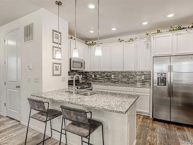 17703 Olive St — Photo 4