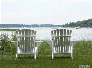 129 Cove Rd, Oyster Bay, NY 11771
