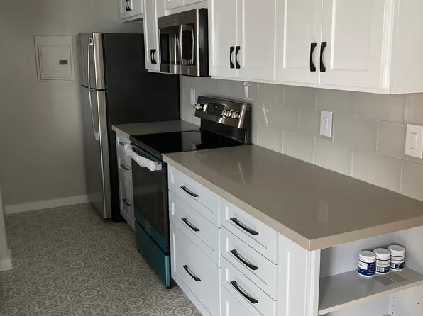 2570 Rudder Ave, Port Hueneme, CA 93041