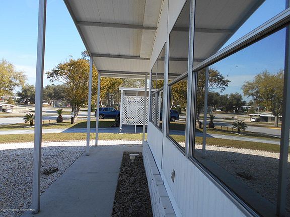 4th image of 15526 Brookridge Blvd