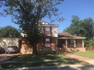 3727 Huntlee Dr, New Orleans, LA 70131