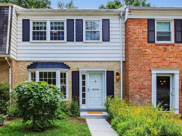 331 Center St N, Vienna, VA 22180