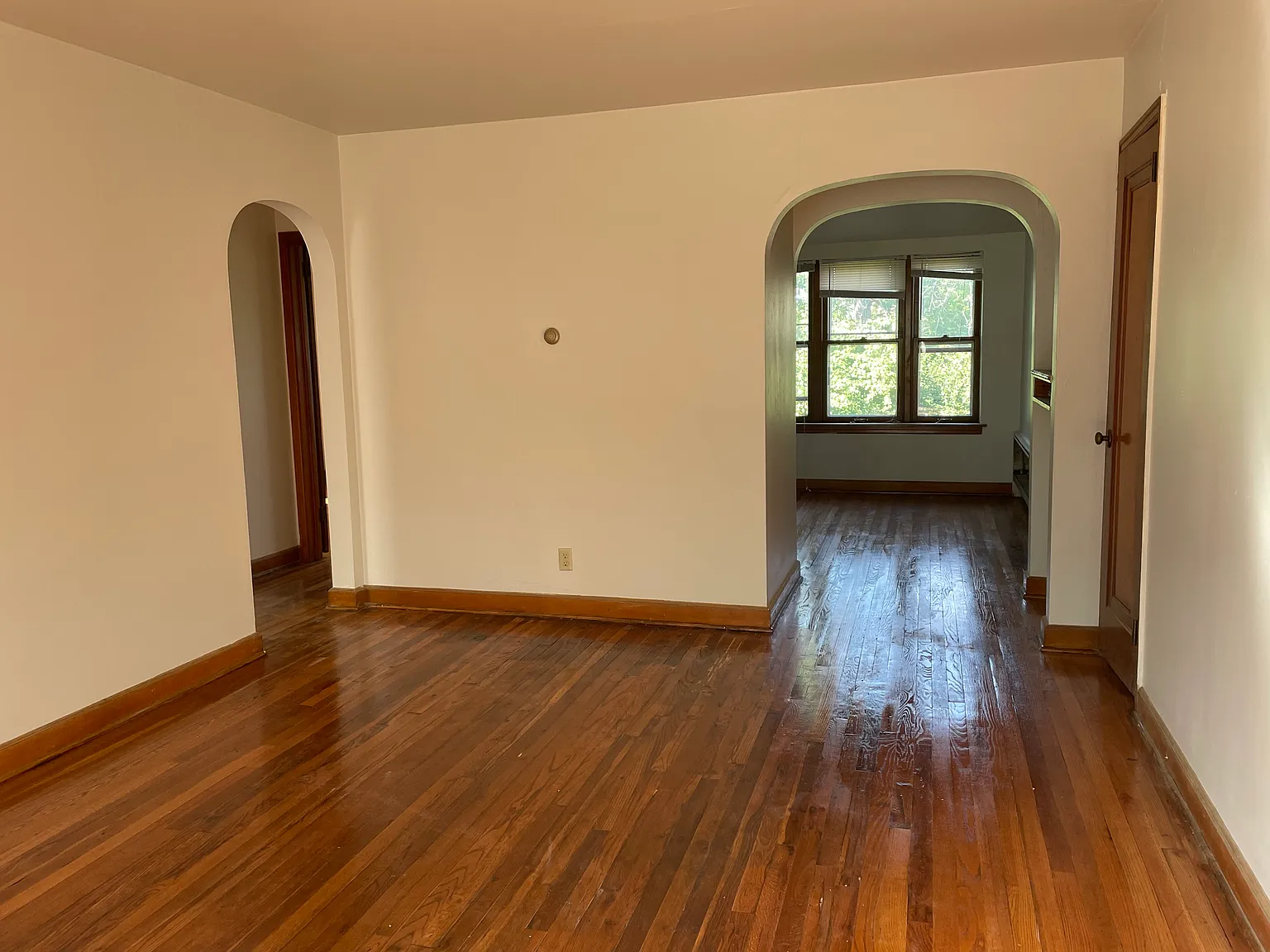 1 bed, 800 sqft, $1,025 — Photo 2
