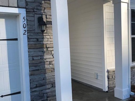 2nd image of 502 Esthwaite Dr SE