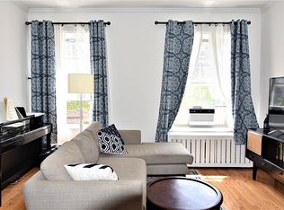 24 W 8th St APT 4R, New York, NY 10011