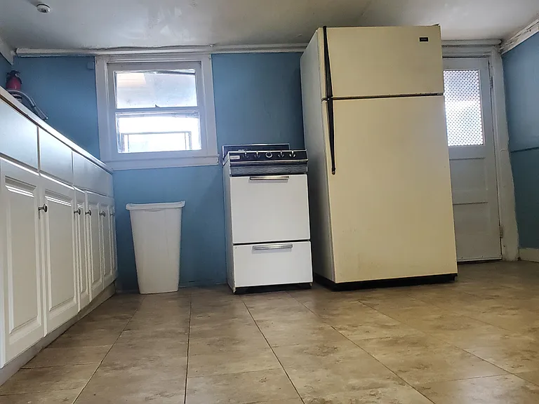 170 Jefferson St #2 — Photo 5