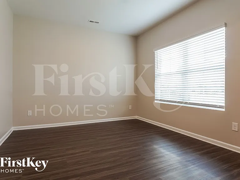12572 Downing Dr — Photo 9