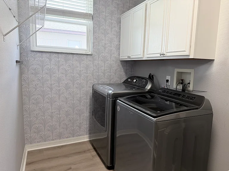 2413 Prairie View Dr — Photo 44