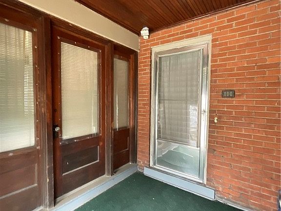 2nd image of 111 Auriles St