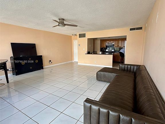 3rd image of 2150 Sans Souci Blvd #B811