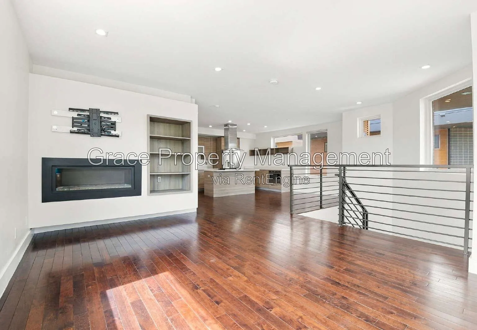 3 bed, 3.0 bath, 1939 sqft, $4,475 — Photo 4