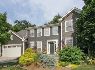 1987 S Hawk Ct, Libertyville, IL