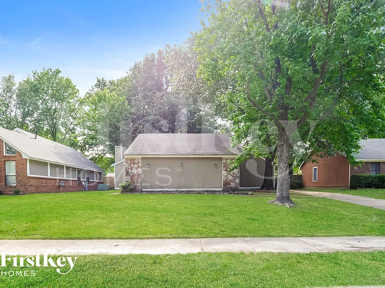 4571 Blue Willow Rd — Photo 1