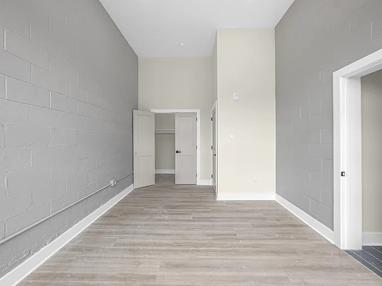 Industrial Arts Loft Building — Photo 19