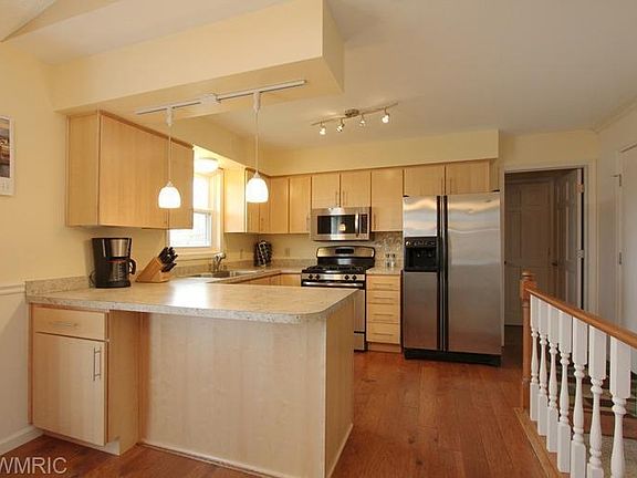 4th image of 5892 Appleview Dr SE