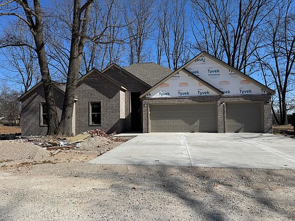 2nd image of 1407 Nottingham Drive Lot 87a