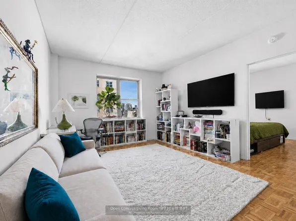 1787 Madison Avenue image 1 of 13