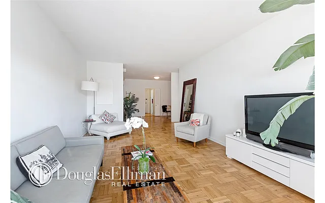 Rented by Douglas Elliman | media 21