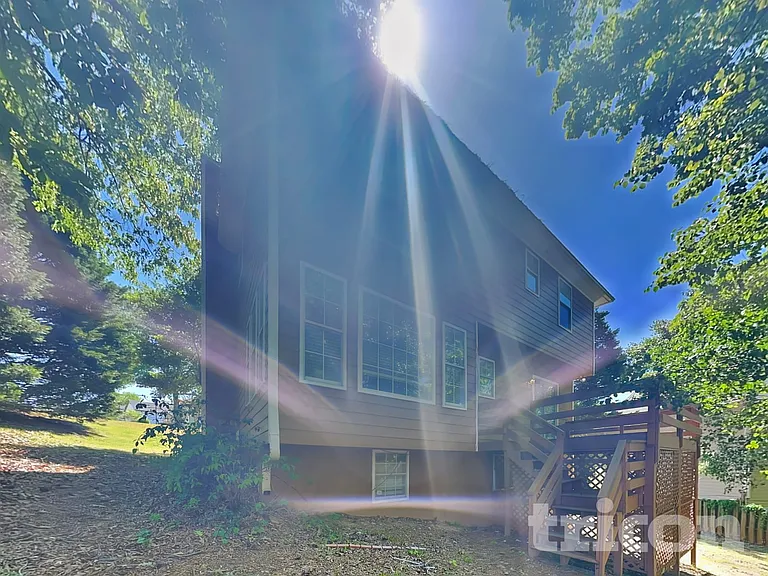 1110 Karastan Ct SW — Photo 18