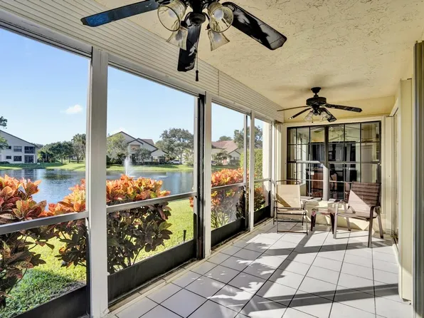 3373 Jog Park Drive, Greenacres, FL 33467