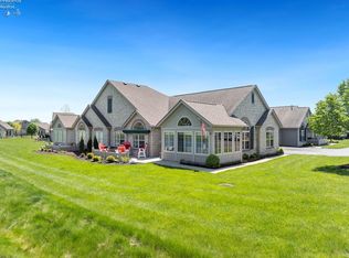 2700 Canterbury Cir #B, Port Clinton, OH 43452