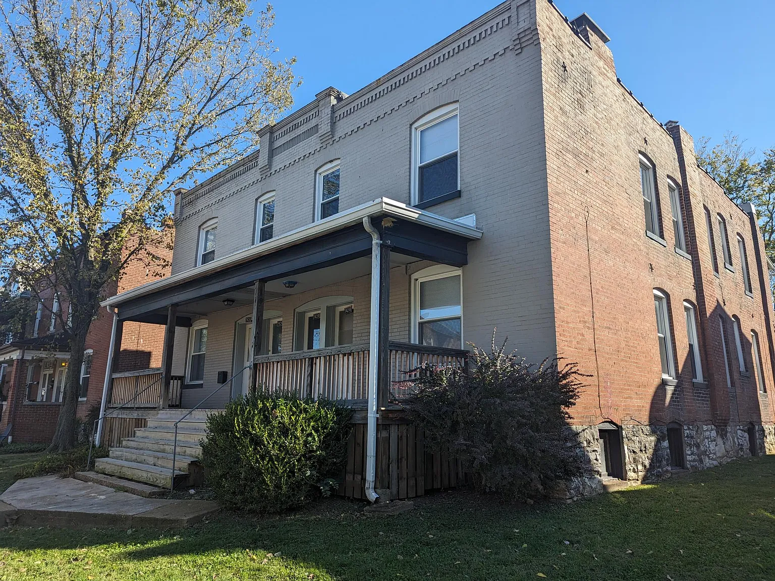 1 bed, 1000 sqft, $1,595 — Photo 2