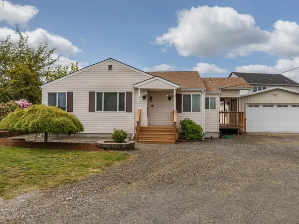 41500 SE Vista Loop Dr, Sandy, OR 97055