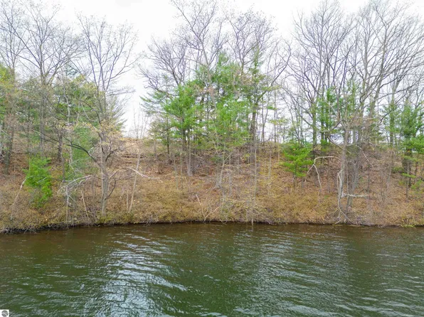 1549 Edgewater Rdg Lot 2, Traverse City, MI 49684