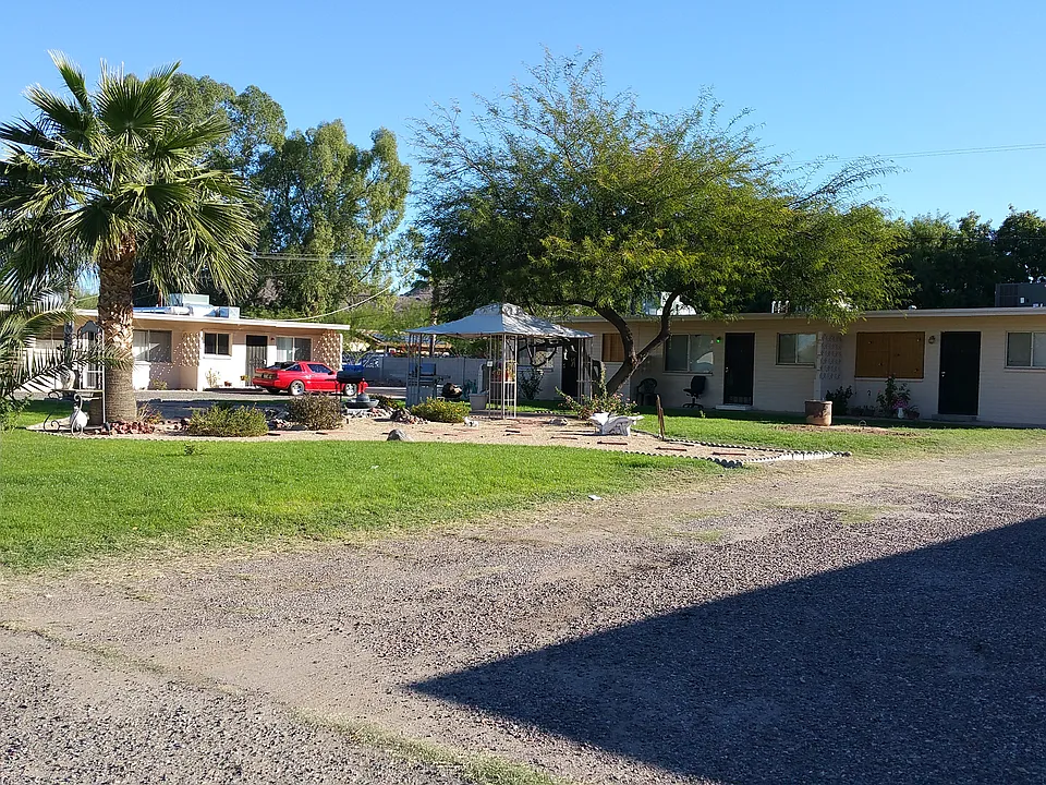 13847 N 8th Pl #4