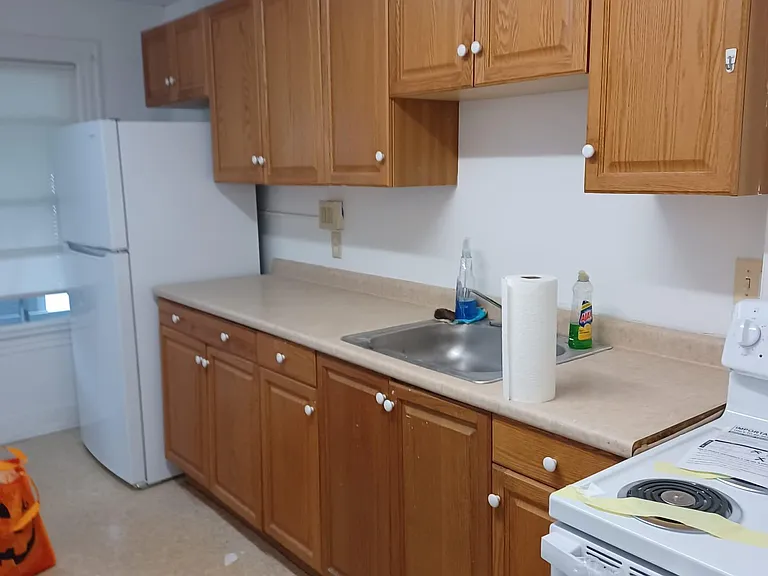 2 Donald St #4 — Photo 5