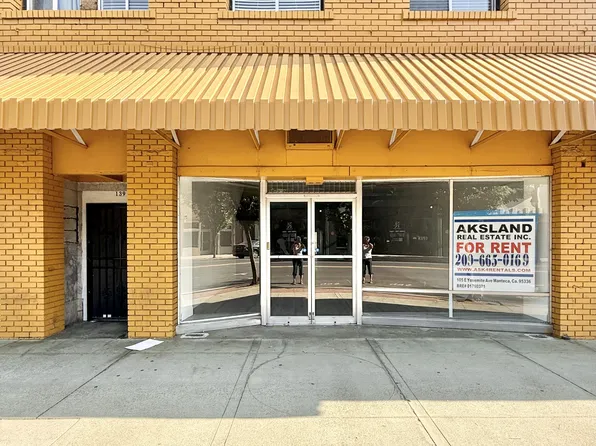 135 W Yosemite Ave #1, Manteca, CA 95336