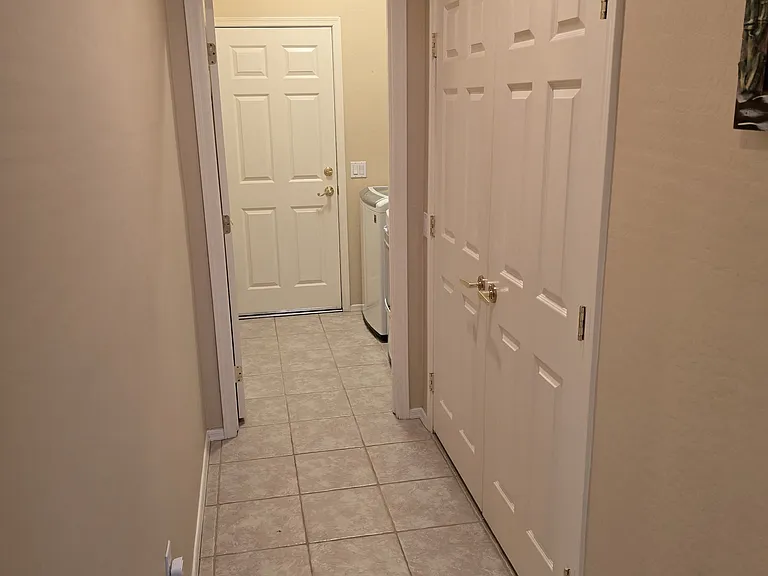 16406 W Peppertree Ct — Photo 30