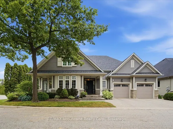 710 Hidden Grove Ln, Mississauga, ON L5H 4L2