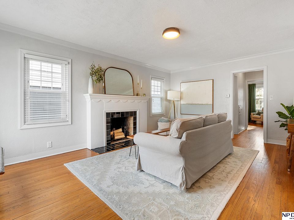 6327 Poppleton Ave, Omaha, NE 68106 | Zillow 6327 Poppleton Ave, Omaha, NE 68106 | Zillow