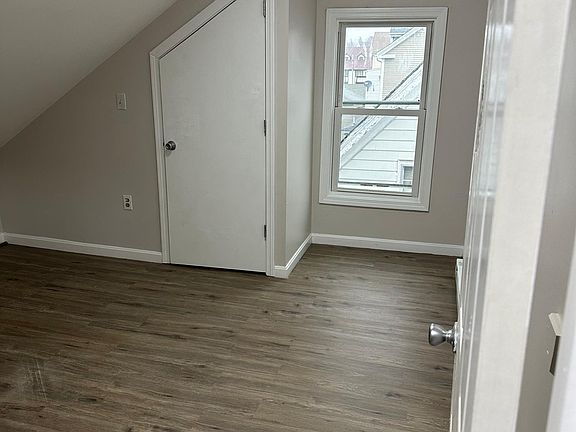 4th image of 784 Providence St Floor 3