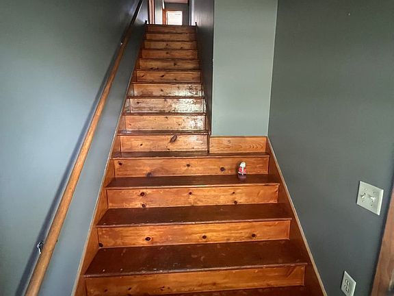 2nd image of 1112 Plum St APT 2
