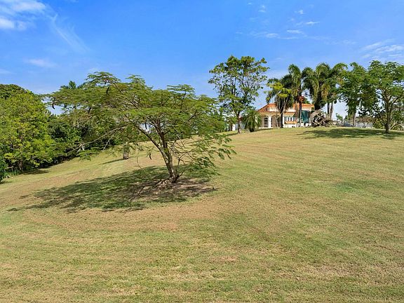 3rd image of Km 9.9 Carr #115