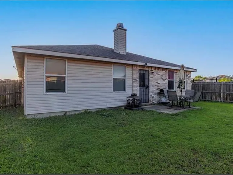 Quarter Horse Ln — Photo 10