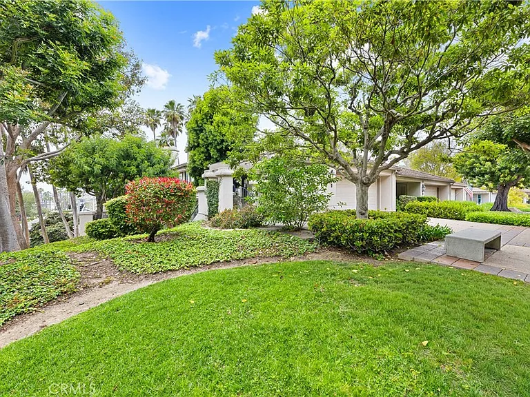 1 Sea Cove Ln — Photo 25